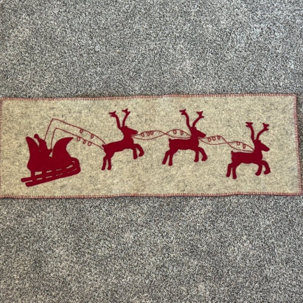 Arcadia Home 100% Wool Holiday Christmas Table Runner Reindeer & Sleigh 16"X45"